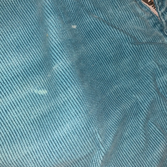 COPY - COPY - Corduroy, shorts by Levi, they are a thick jean, they appear as l… - Picture 4 of 4